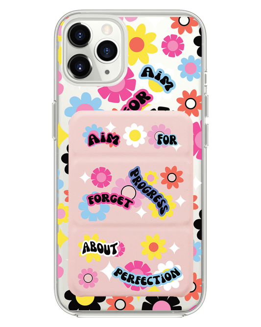 เคสพับสามทบแม่เหล็กสำหรับ iPhone - มุ่งเน้นความก้าวหน้า ไม่ใช่ความสมบูรณ์แบบ