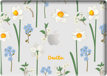 Load image into Gallery viewer, MacBook Snap Case - December Narcissus
